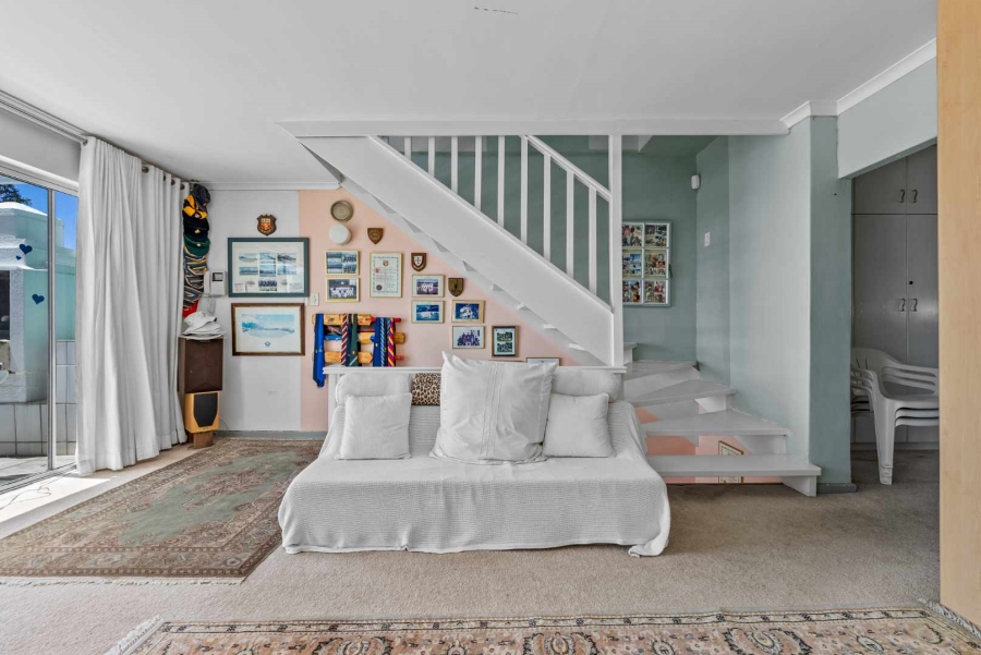 3 Bedroom Property for Sale in Green Point Western Cape